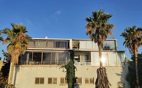 Luxury Suites By Notaly Ariel